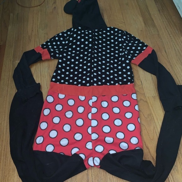 Minnie Mouse pj jumpsuit/perfect costume for Halloween! - Picture 5 of 7